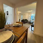Casa vacanze Boucher Place Contractors-centre-free Parking *