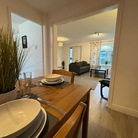 Holiday home Boucher Place Contractors-centre-free Parking *
