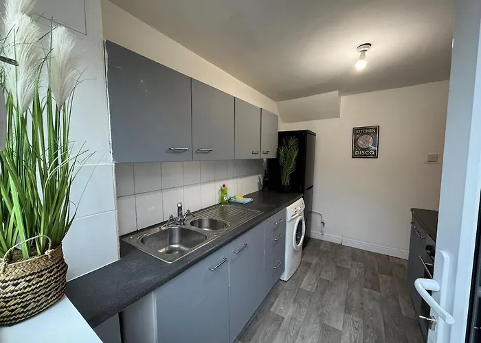 Boucher Place Contractors-centre-free Parking בית נופש