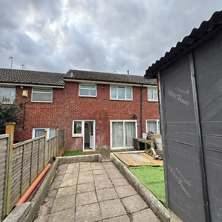 Boucher Place Contractors-centre-free Parking *